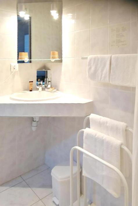 Hotel Du Midi Beaufort-sur-Gervanne المظهر الخارجي الصورة